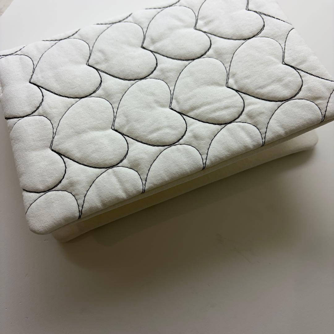 バインダーカバー　モノトーン　ハート　A6 韓国　貯金