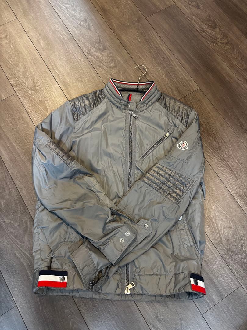 MONCLER グレー ナイロンジャケット