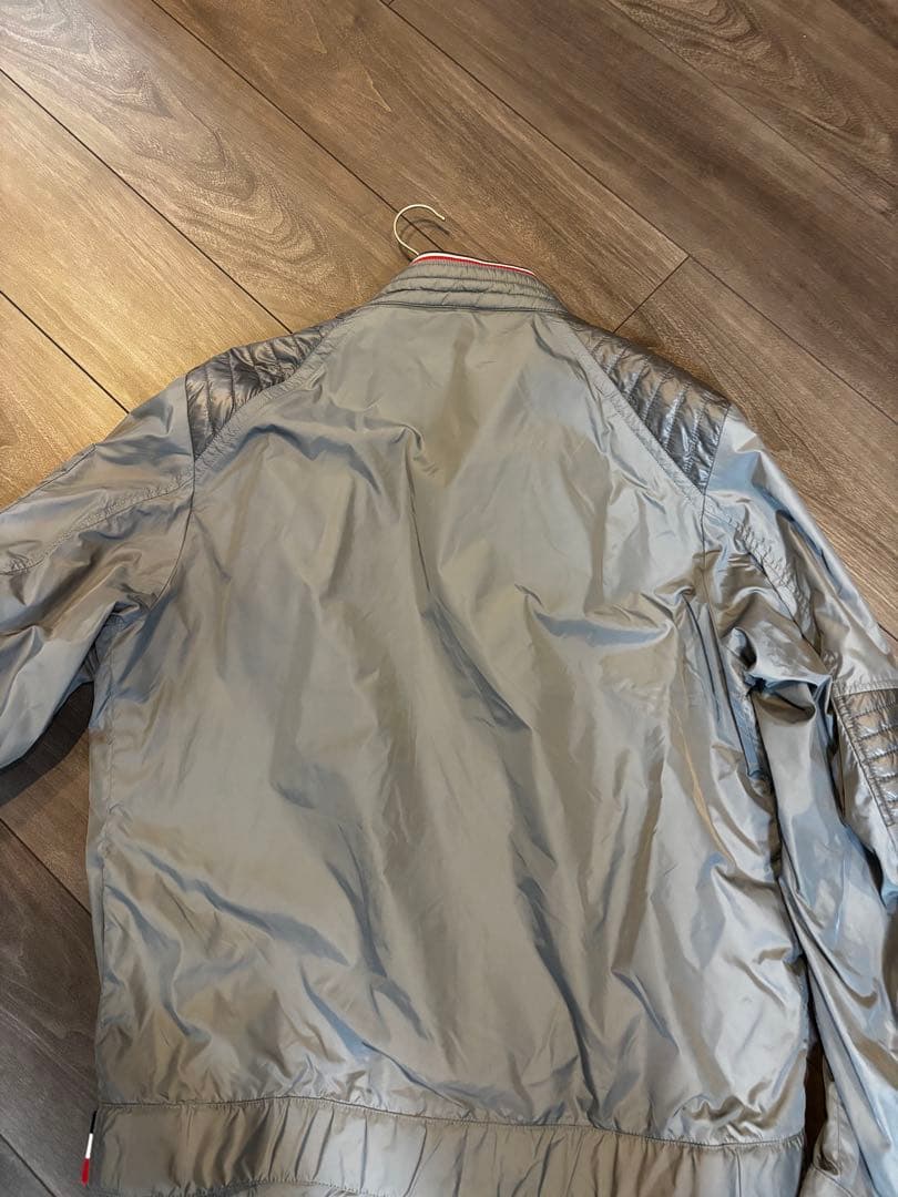 MONCLER グレー ナイロンジャケット