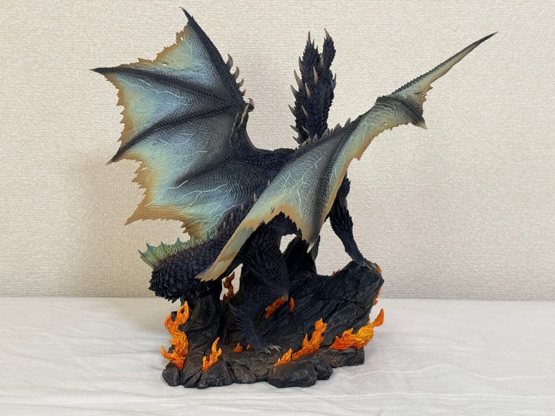 モンスターハンター　クリエイターズモデル　煌黒龍アルバトリオン