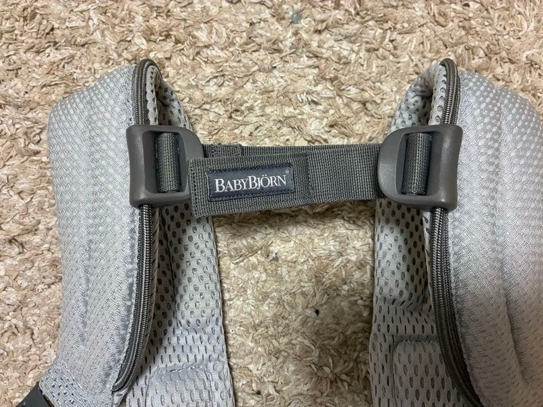✴︎BABYBJÖRN 抱っこ紐 ✴︎シルバー✴︎ベビービョルンハーモニー✴︎