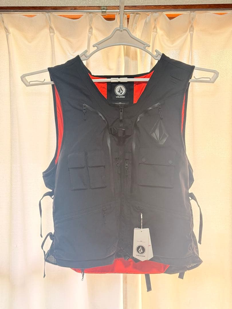 新品タグ付き！Volcom ベスト　IGUCHI SLACK VEST L