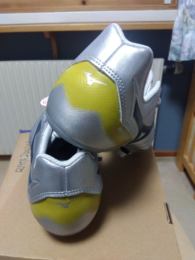 ラグビースパイク／ミズノ／27.5／シルバー／R1GA250104／新品