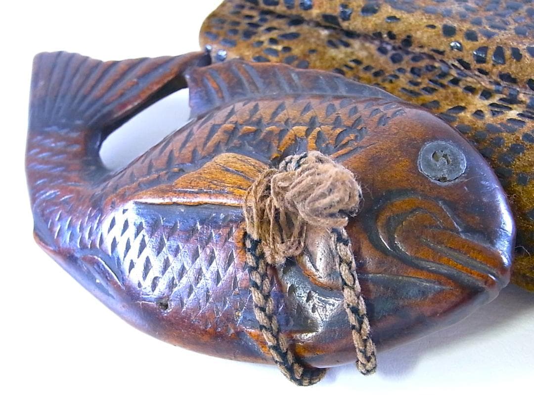 【 E719 】 コレクター放出品　明治時代～大正時代　アイヌ玉魚根付皮提げ袋