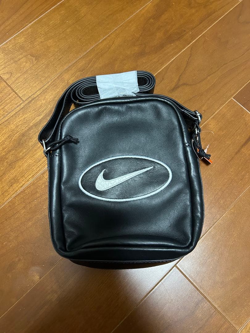 新品 Supreme x Nike Leather Shoulder Bag