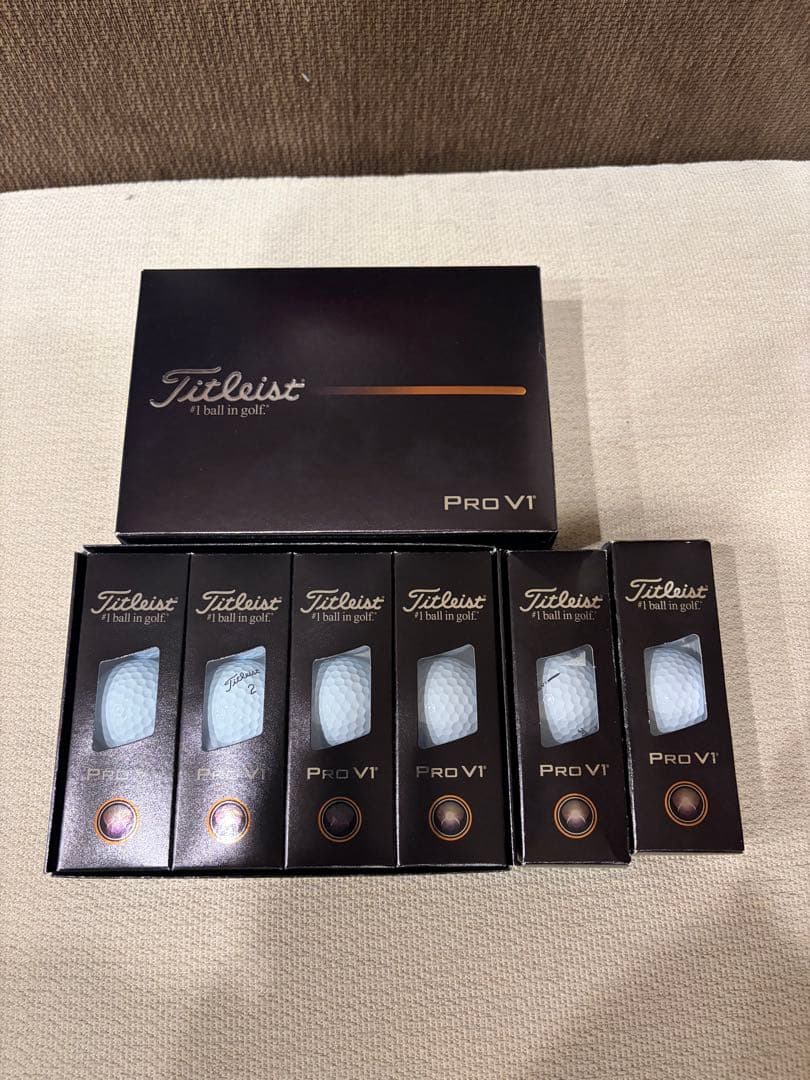 2025 タイトリスト　プロv1 新品　6スリーブ