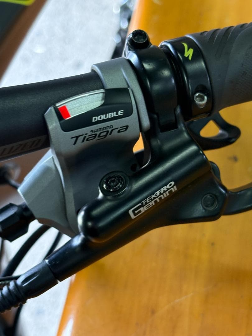 Specialized Sirrus Comp Carbon Disc（未使用）