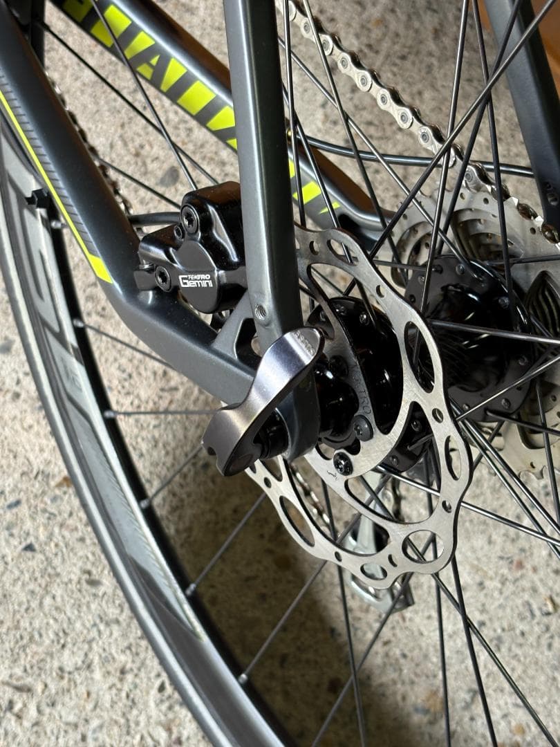 Specialized Sirrus Comp Carbon Disc（未使用）