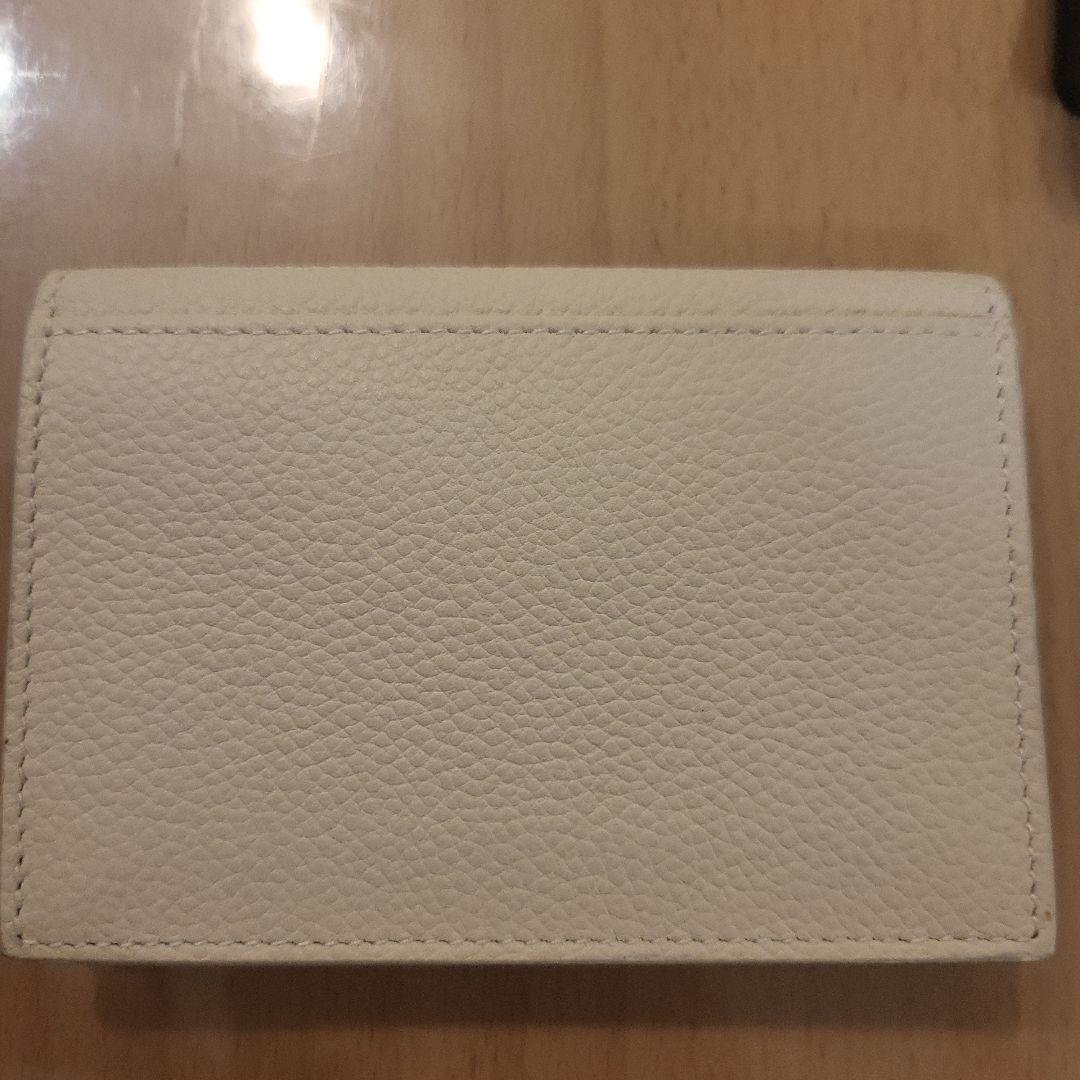 (ほぼ未使用)SAINT LAURENT ホワイト名刺入れ 保存袋付き