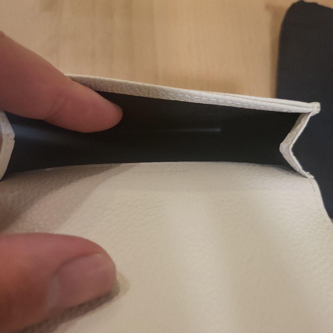 (ほぼ未使用)SAINT LAURENT ホワイト名刺入れ 保存袋付き