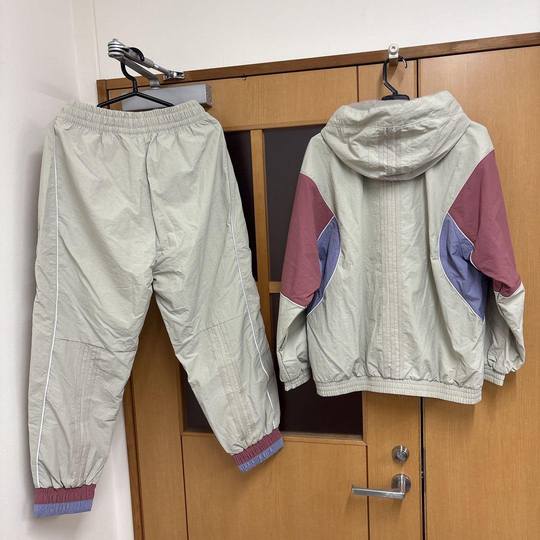 新品　adidas ウィンドブレーカー　上下セット　ナイロンパーカー　パンツ