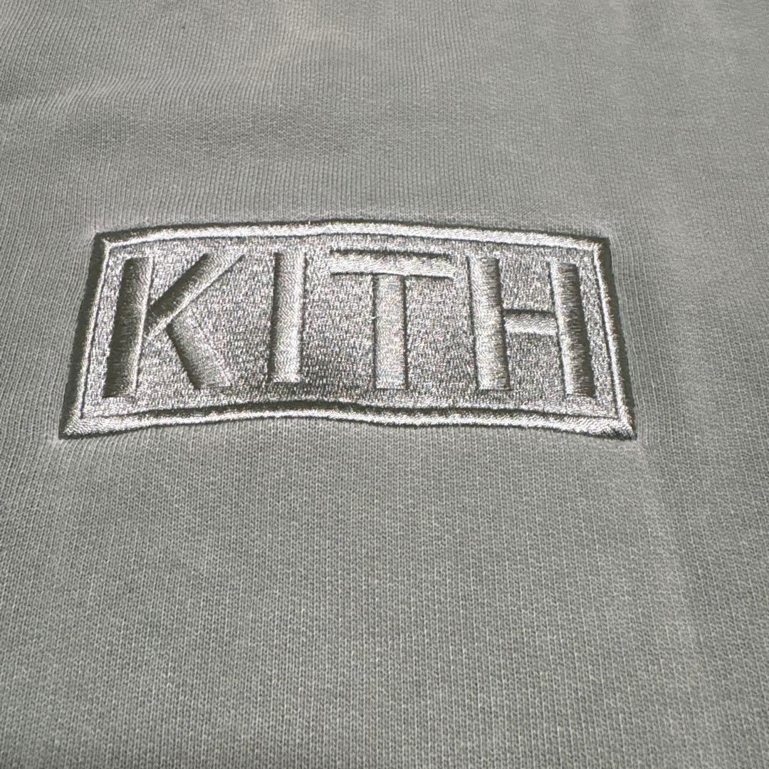 KITH ボックスロゴクルーネック Lサイズ　ライトグリーン