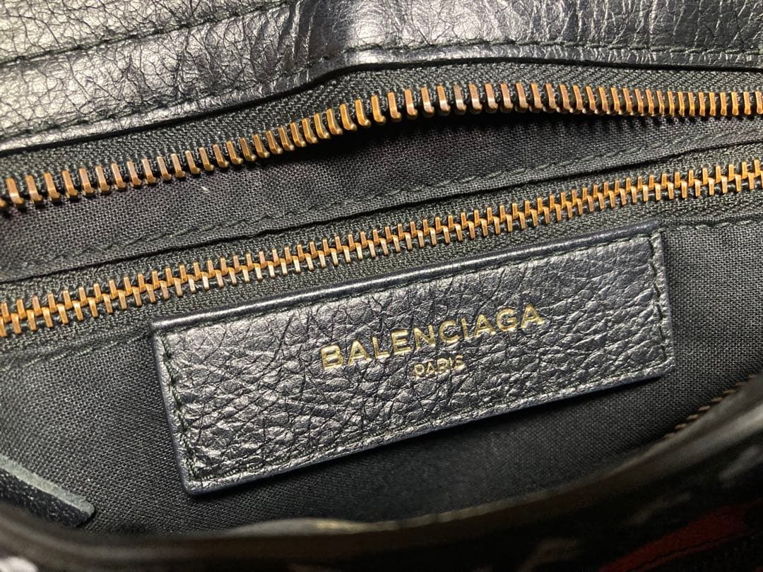 バレンシアガ グラフィティ ハンドバッグ