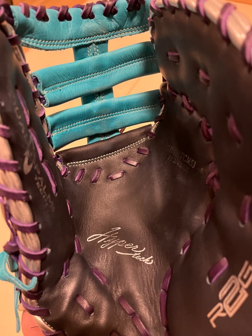 美品　Rawlings HYPER TECHファーストミット