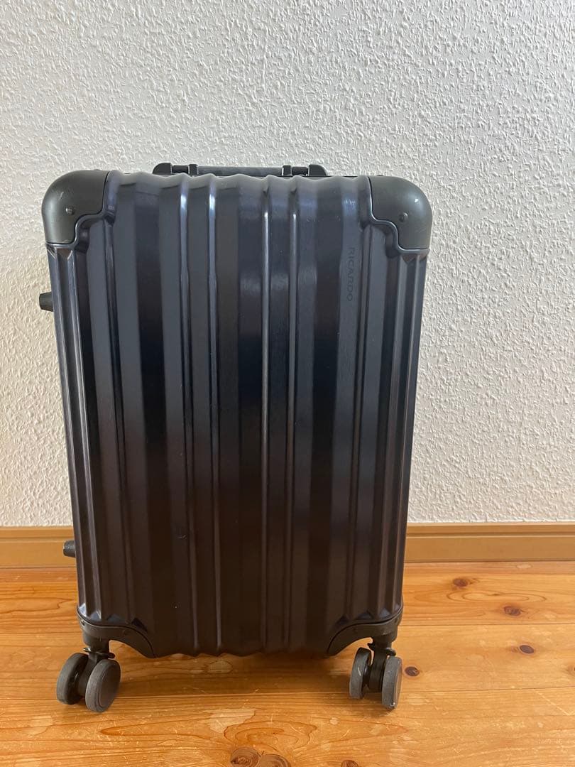 Ricard Aileron Vault スーツケース　SMサイズ　rimowa