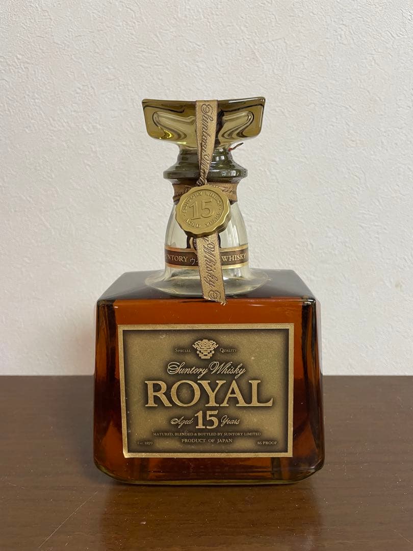 サントリー　ウィスキー　ローヤル15年　ゴールドラベル