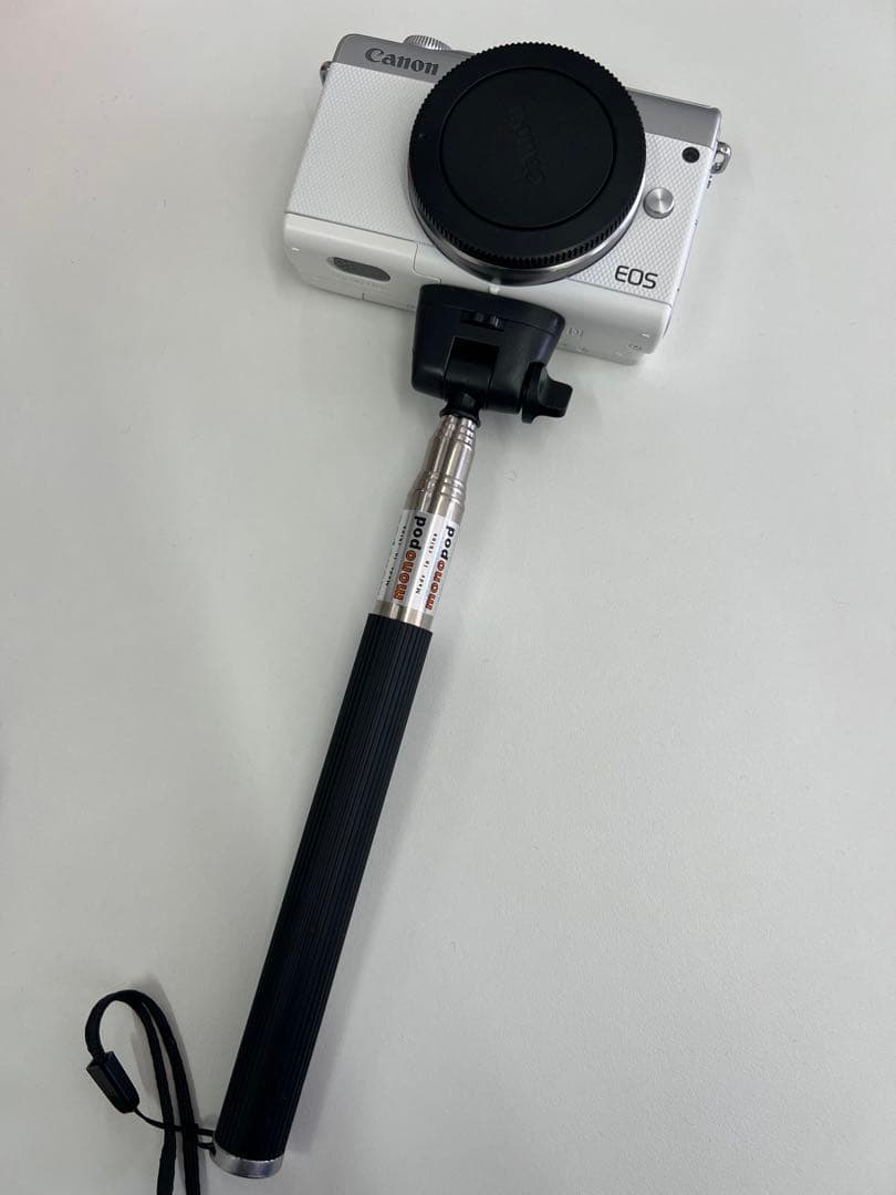 Canon EOS M100 ダブルレンズキット 美品 付属品多数 元箱あり