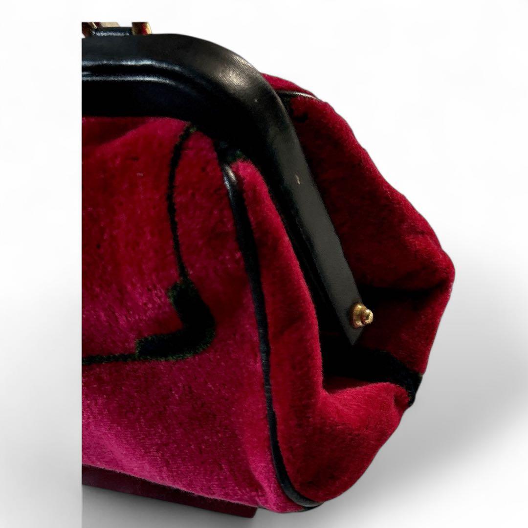 ロベルタディカメリーノ 口金　ベルベット 赤 ハンドバッグ　ロゴ　がま口