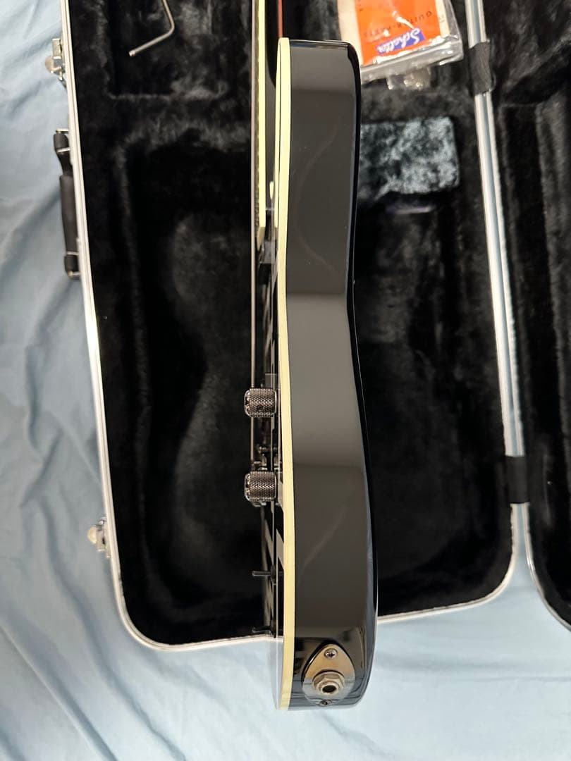 布袋寅泰モデルギター（シールドのみ）