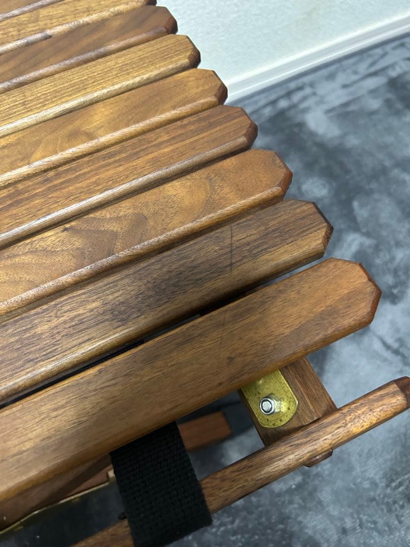 Noras サイドテーブル　ウォールナット　真鍮金具