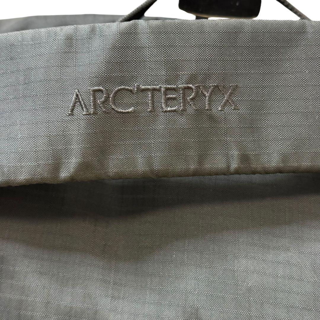 未使用級 ARC'TERYX ION GEAR ORGANIZER ブラック