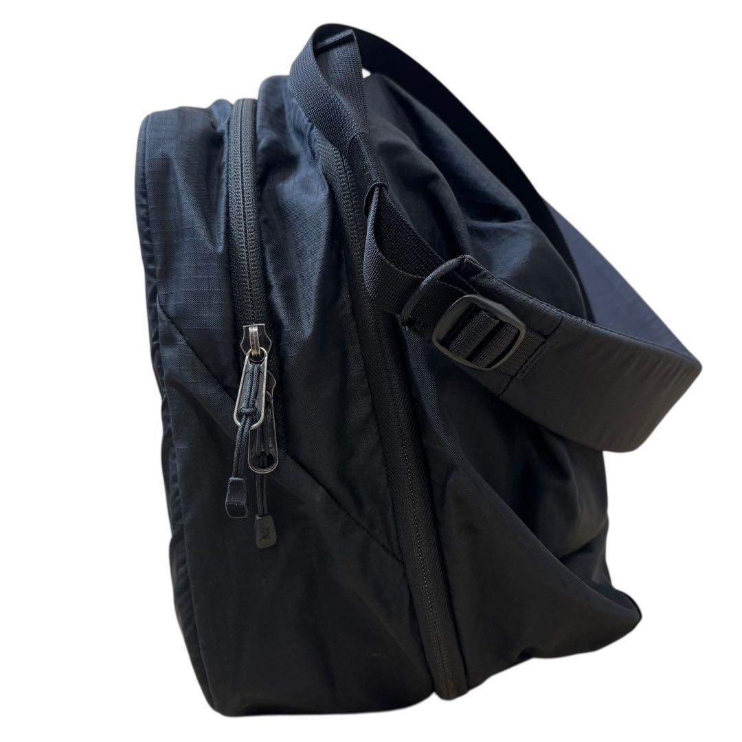 未使用級 ARC'TERYX ION GEAR ORGANIZER ブラック