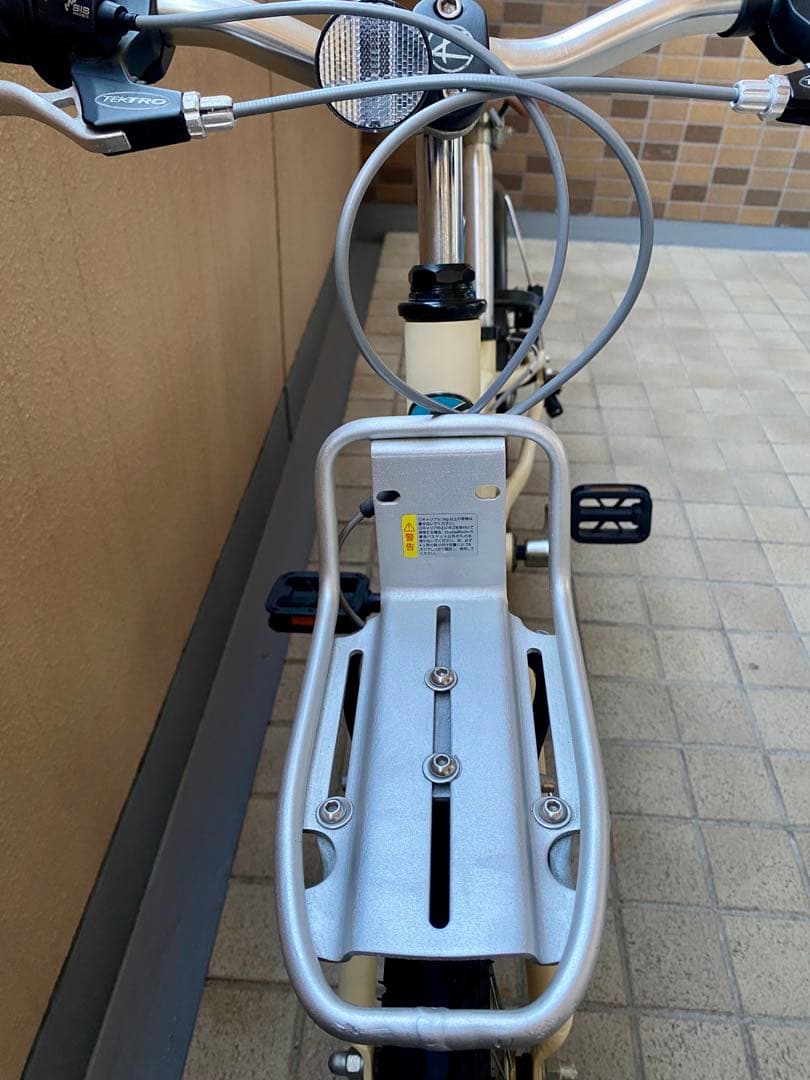 直接引き渡しコーダーブルーム　asson J20ホワイト。名古屋市栄