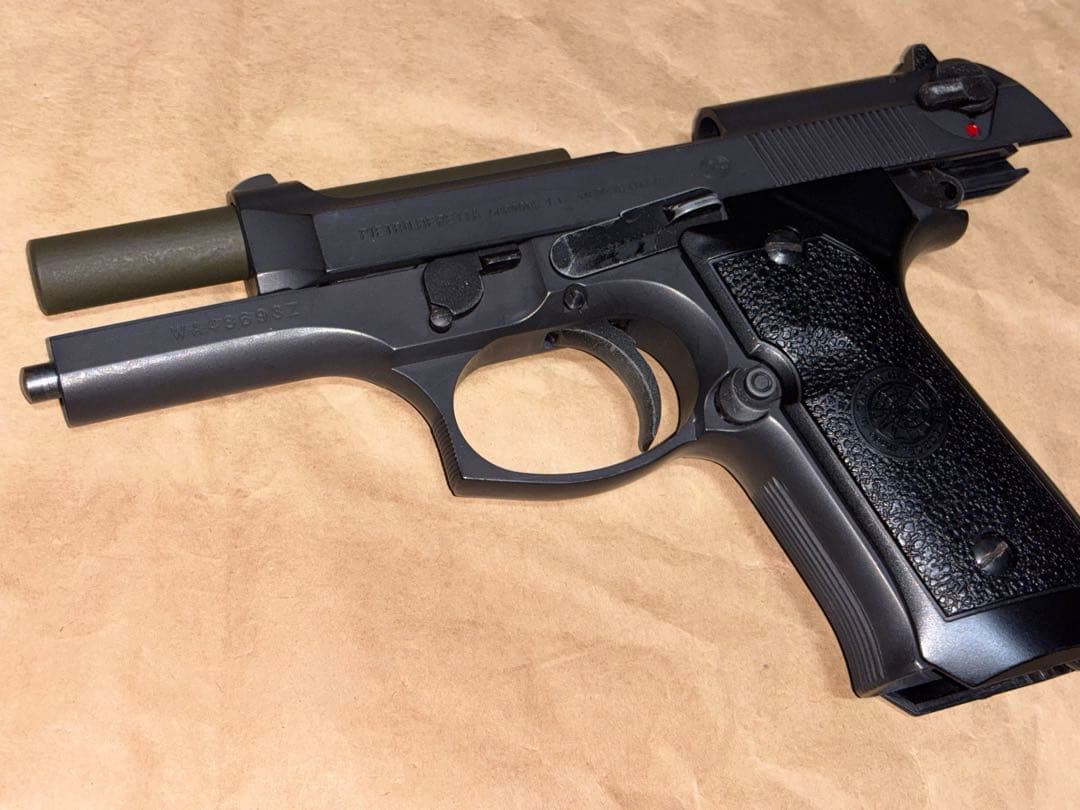 WAベレッタM92FSセンチュリオン 予備マガジン付き