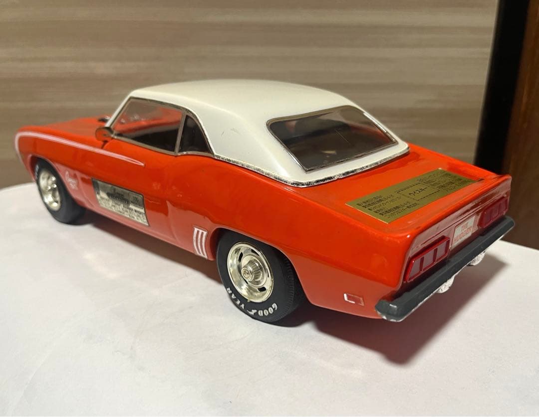 バーボンウイスキー　シボレーカマロSS陶器ボトル750ml 空き瓶