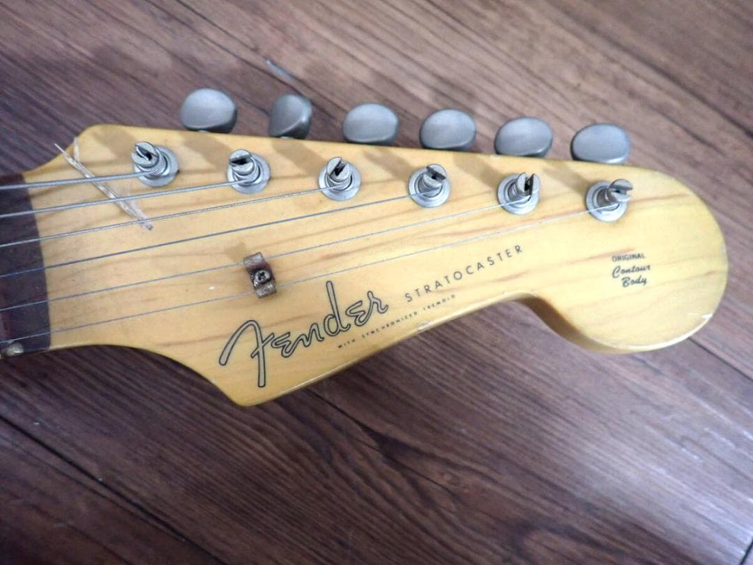Fender Stratocaster ホワイト 日本製 ケース付き 52664