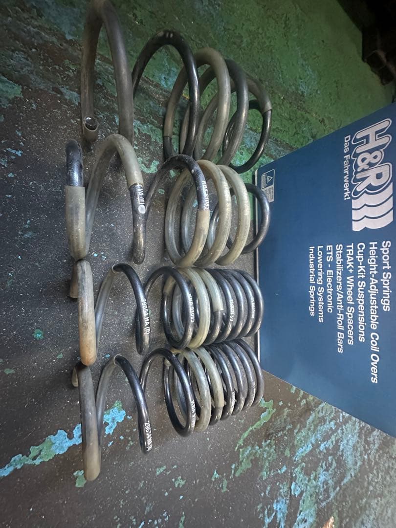 H&R ローダウンスプリングセット 29694-2