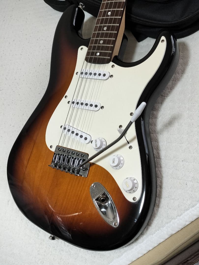 Squier by Fender スクワイヤー ストラト ケースオマケ多数付