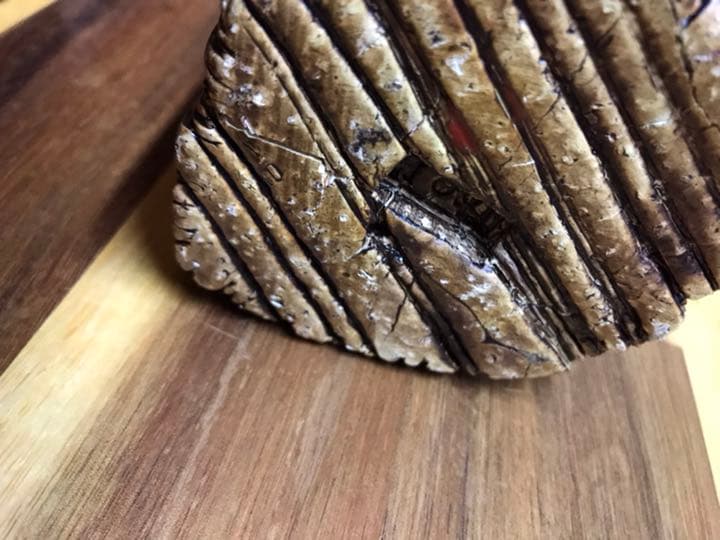 韓国インスドン女流作家蝋燭立　釉薬コバルトと24金箔　前衛陶芸　銘銘有