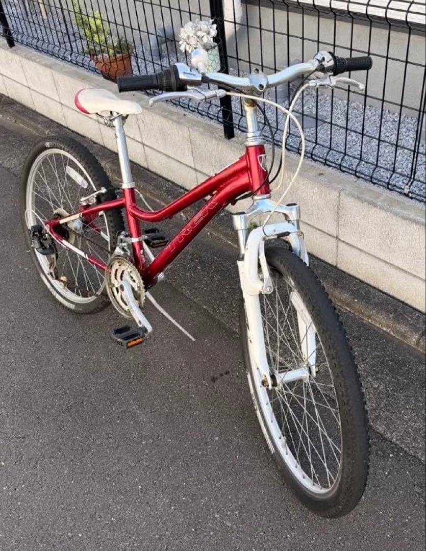 【立川市近郊引渡し】Trek マウンテンバイクMT220 24インチ　キッズ