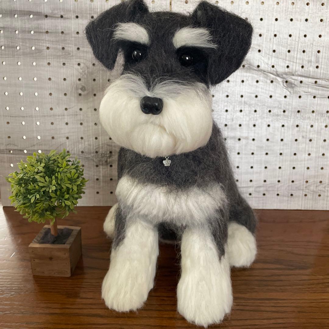 羊毛フェルト　ミニチュアシュナウザー　ブラック&シルバーちゃん　BIGサイズ