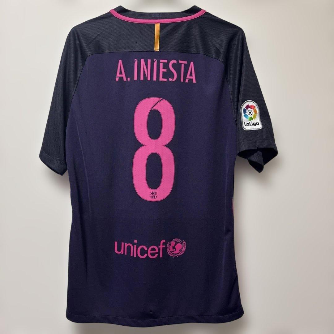 イニエスタ ユニフォームバルセロナ 胸スポなし