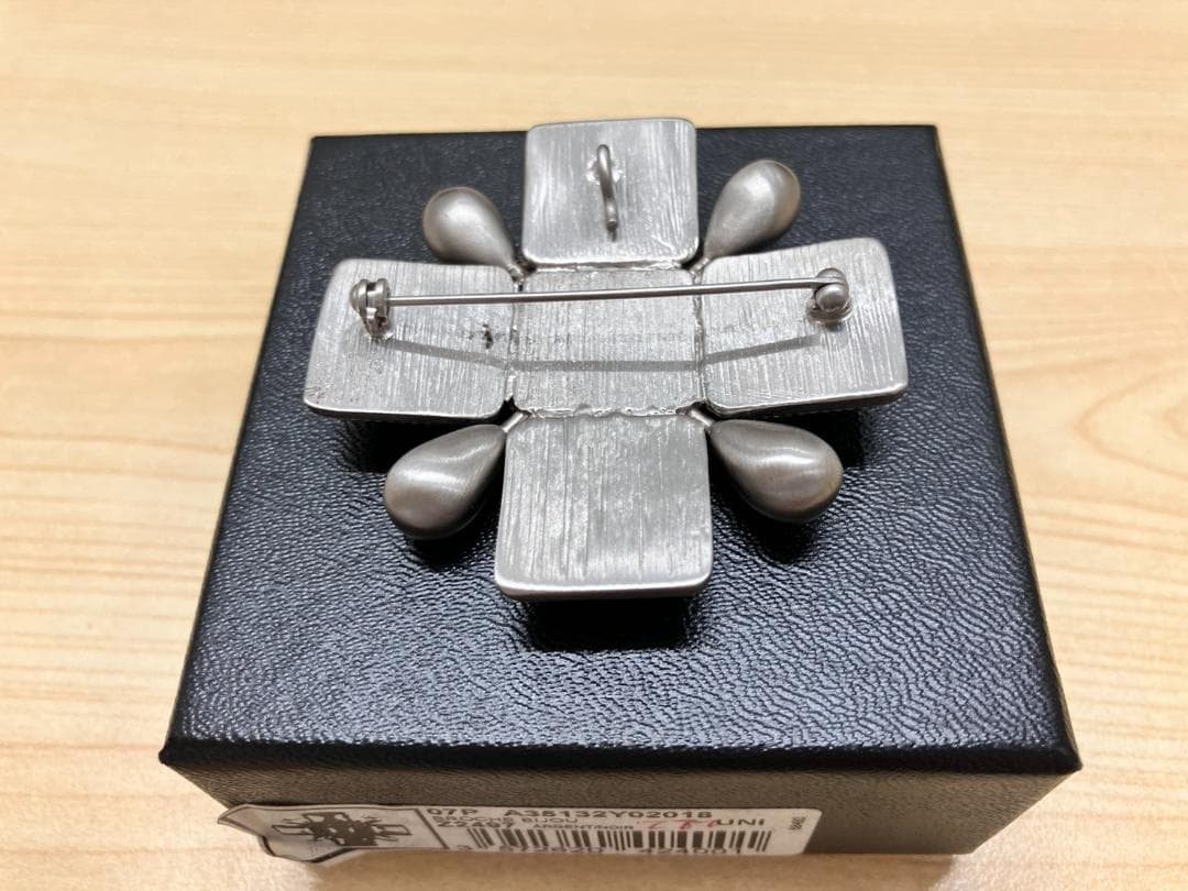 K*Y様 2007PCHANEL クロス型ブローチ A35132Y02018