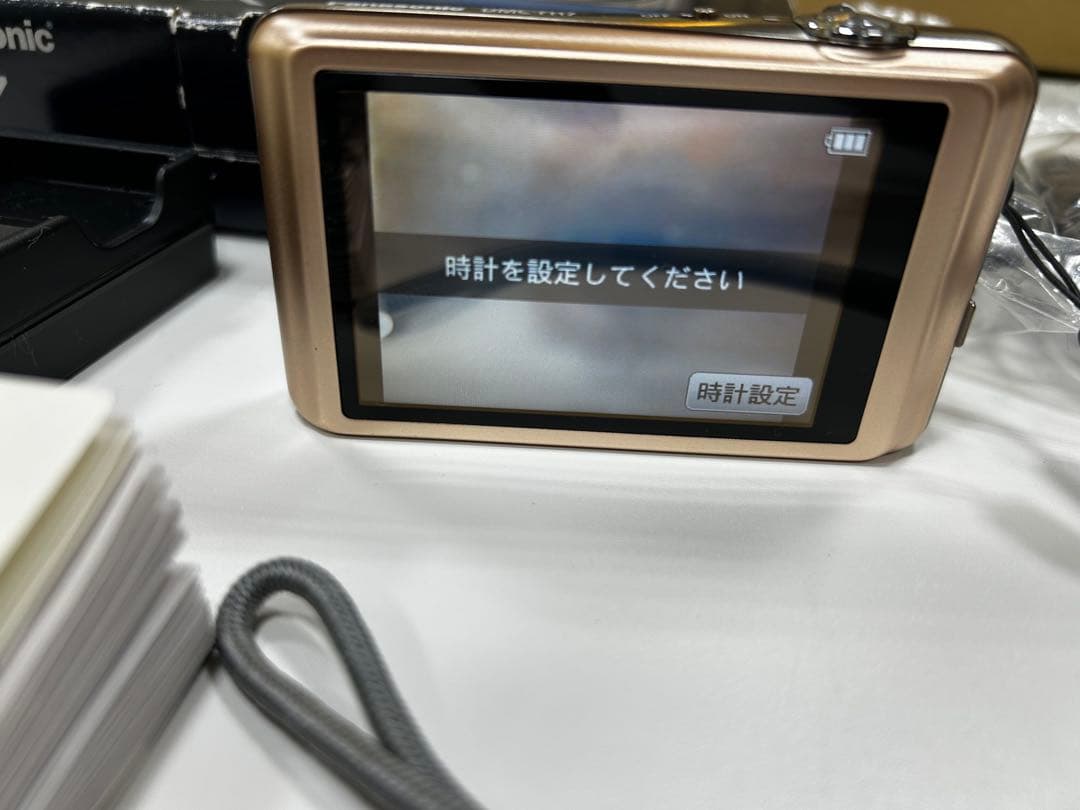 Panasonic LUMIX DMC-FH7 デジタルカメラ ゴールド