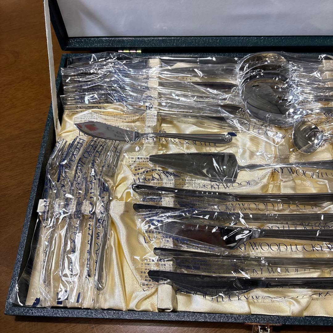 LUCKY WOOD ディナーセット　新品