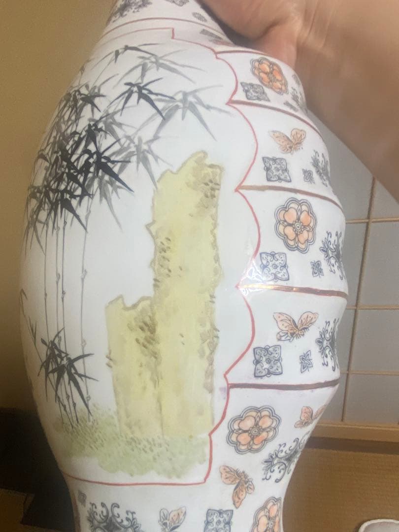 中国　景徳鎮製　薄い花瓶