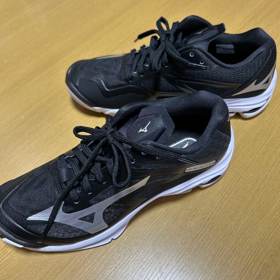 ミズノのバレーボールシューズ24.0