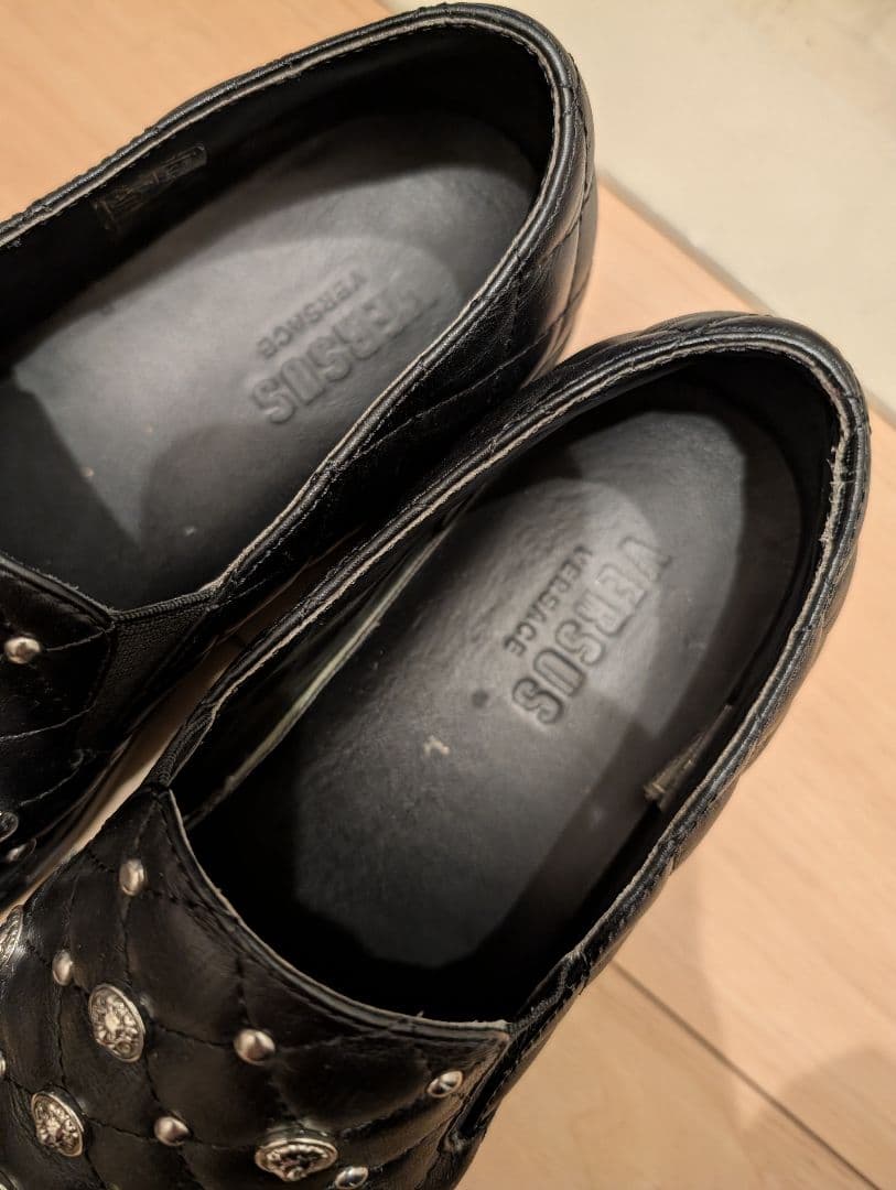 【美品】VERSUS ヴェルサーチ スタッズ付きスリッポン ローファー