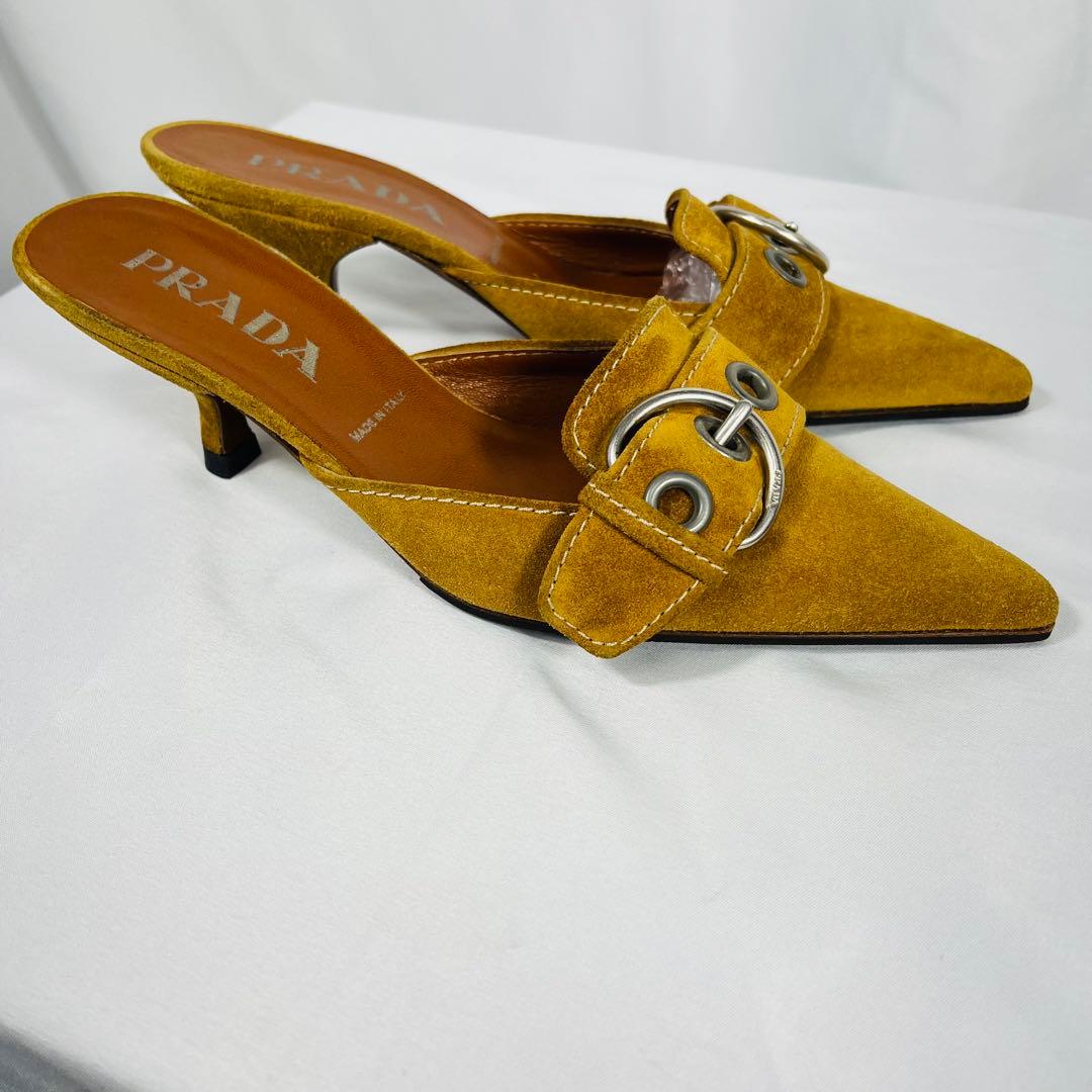 Prada プラダ　イエロー スエード ミュール スエードミュール