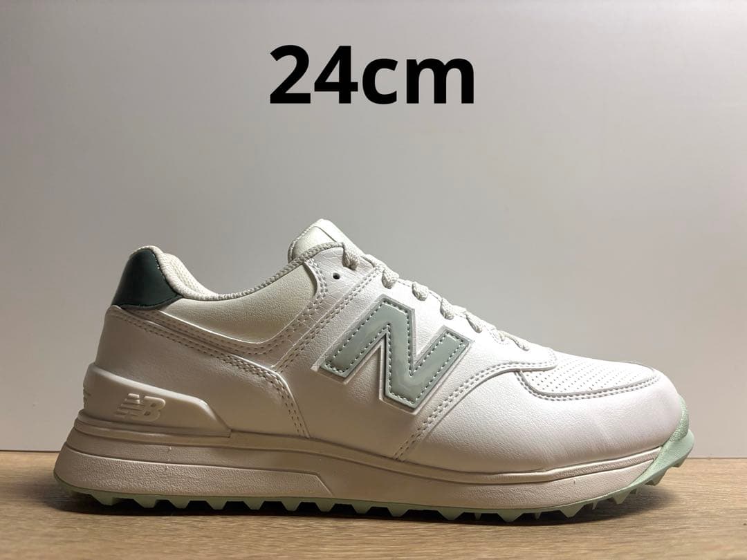 未使用 24cm 2Eニューバランスゴルフシューズ WGS574Q3 ホワイト