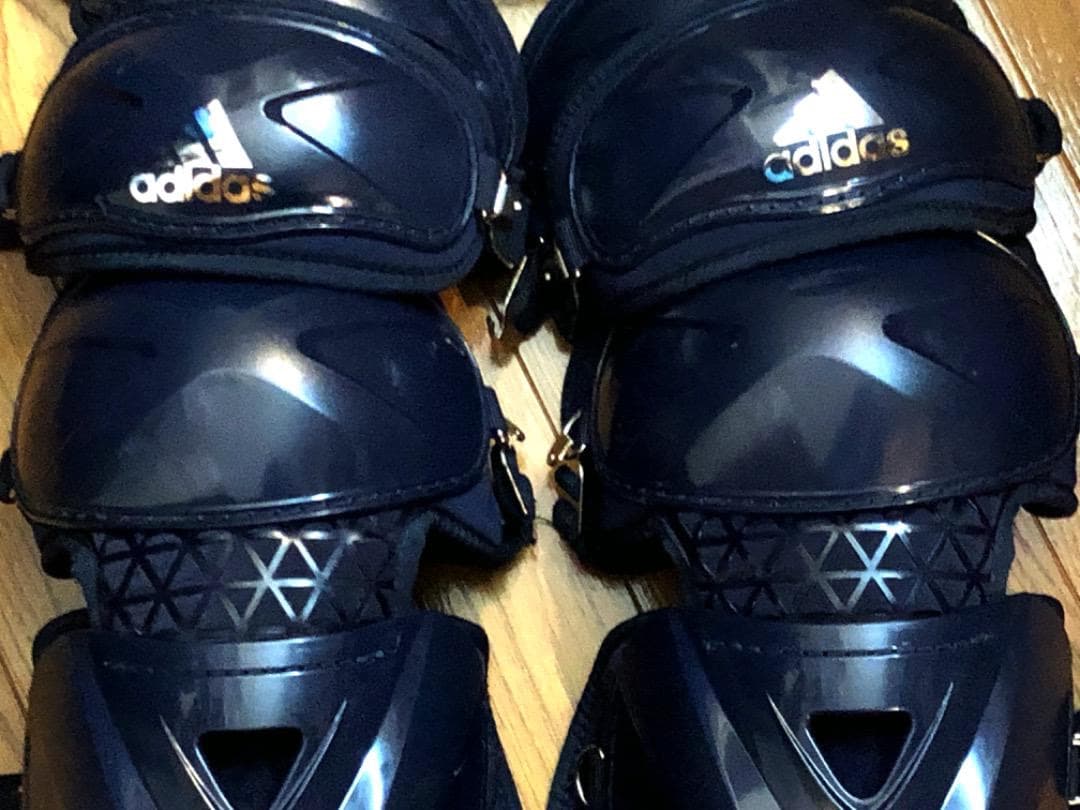 新品USA限定発売最高級☆adidasProキャッチャープロテクター＋レガース紺