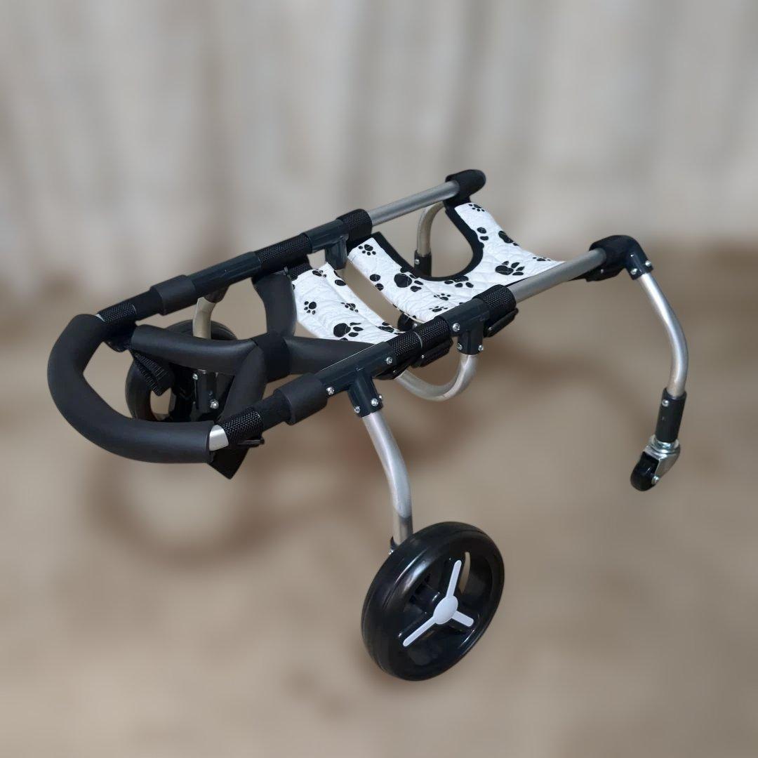 ワンちゃん4輪　リハビリ　食事補助　犬用車椅子　シニア犬補助　介護　犬の歩行器