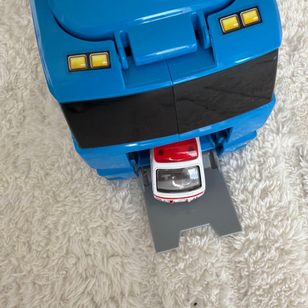 トミカと収納トラックセット