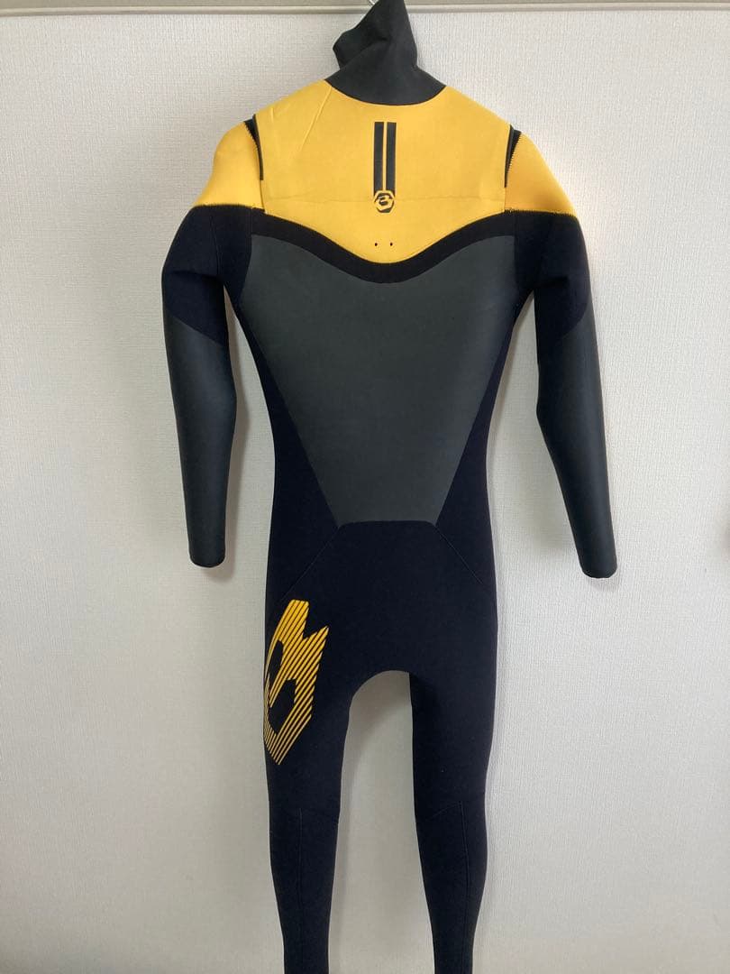 BEWETビーウェット5×3セミドライウエットスーツ