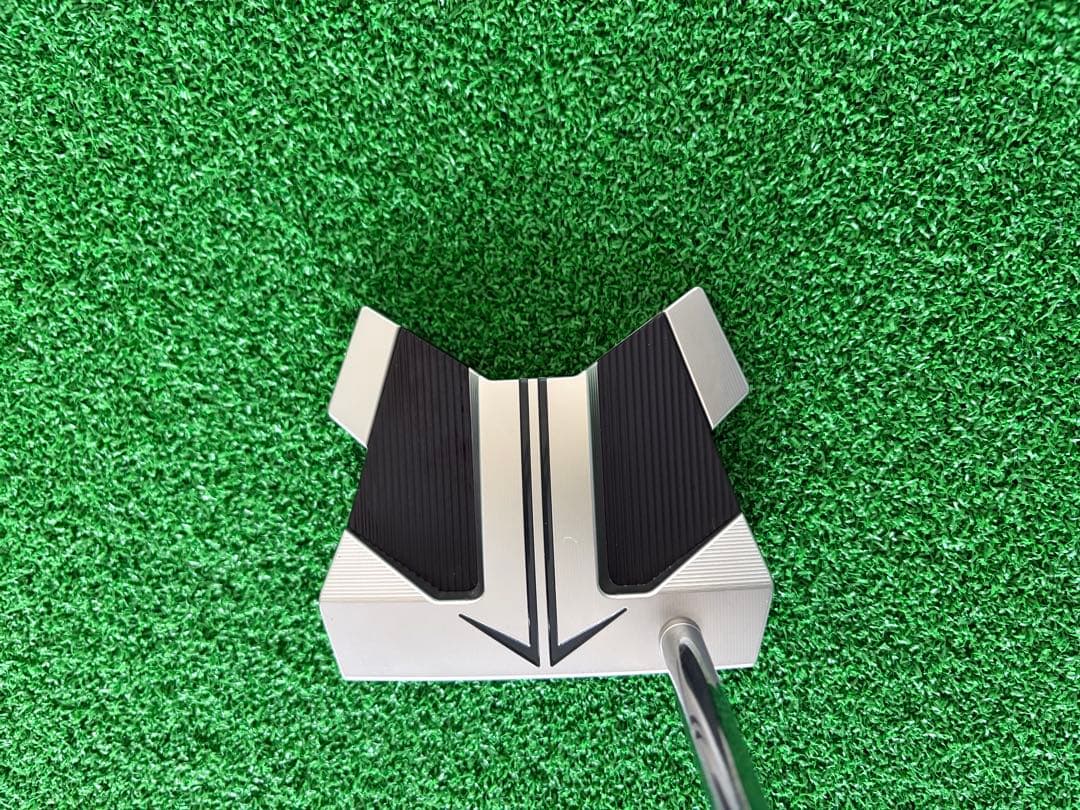 SCOTTY CAMERON PHANTOM 11 パター