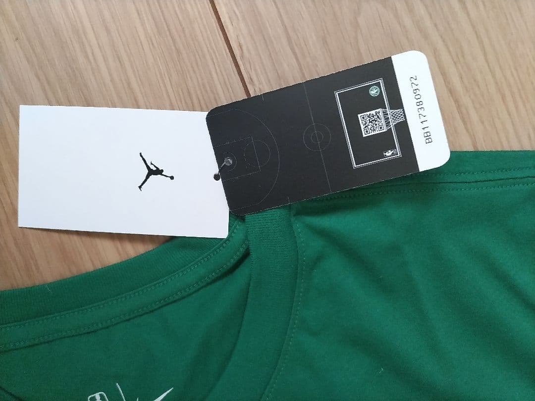 ボストン セルティックス エッセンシャル ジョーダン NBA Tシャツ